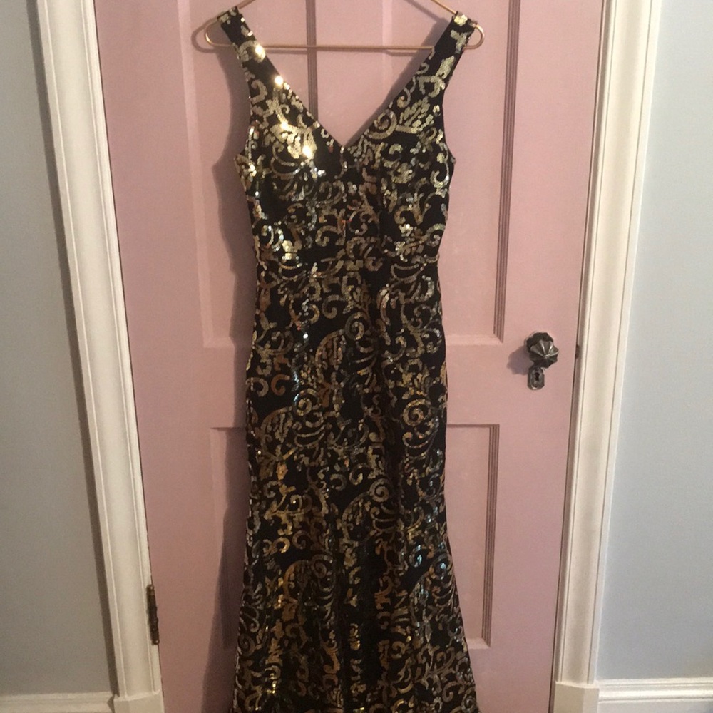 City Triangles Black and Gold Sequined Dress